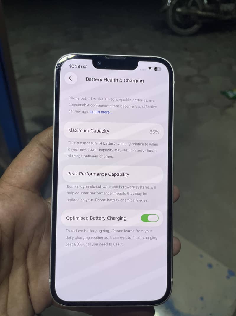Apple iPhone 13 2