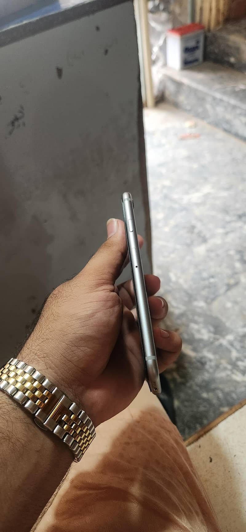 Apple iPhone 6S 1