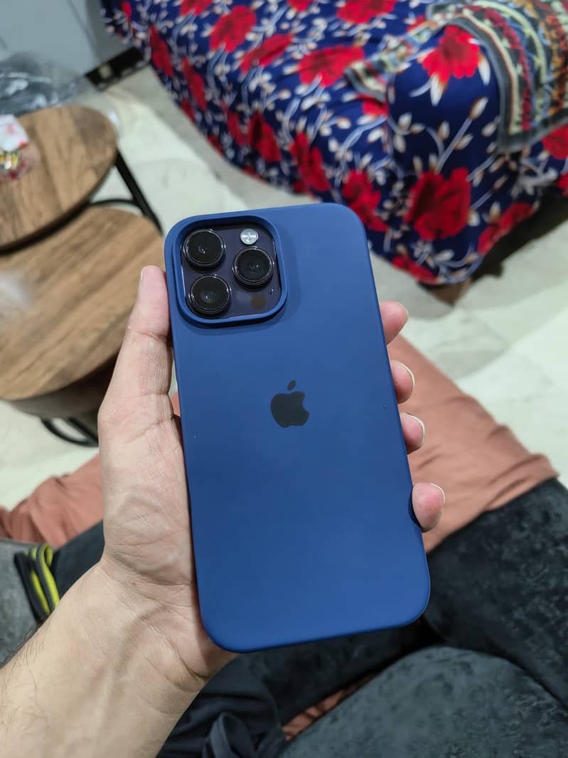 iphone 14 pro max 7