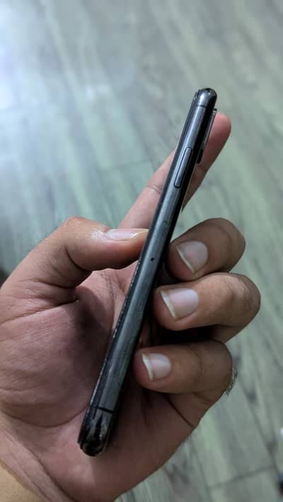 iphone xs jv. . 64 gb 10/10 condition