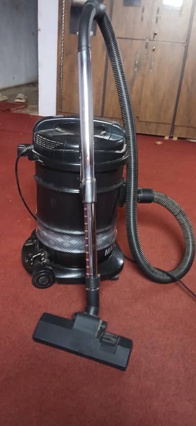 new vacuum cleaner MC-YL637AB Panasonic brand (No#03125935009)