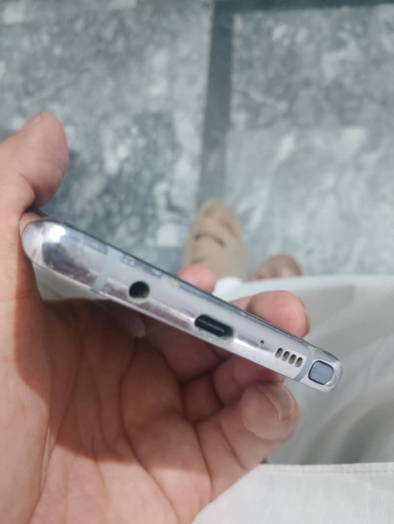Samsung Mobile Note 8 2