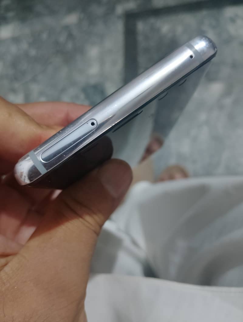 Samsung Mobile Note 8 5