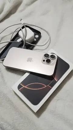 Apple iPhone 16 Pro Max