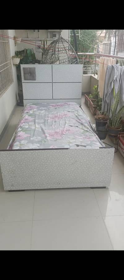 BED FOR 2 PEOPLE