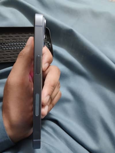 Apple iPhone 14