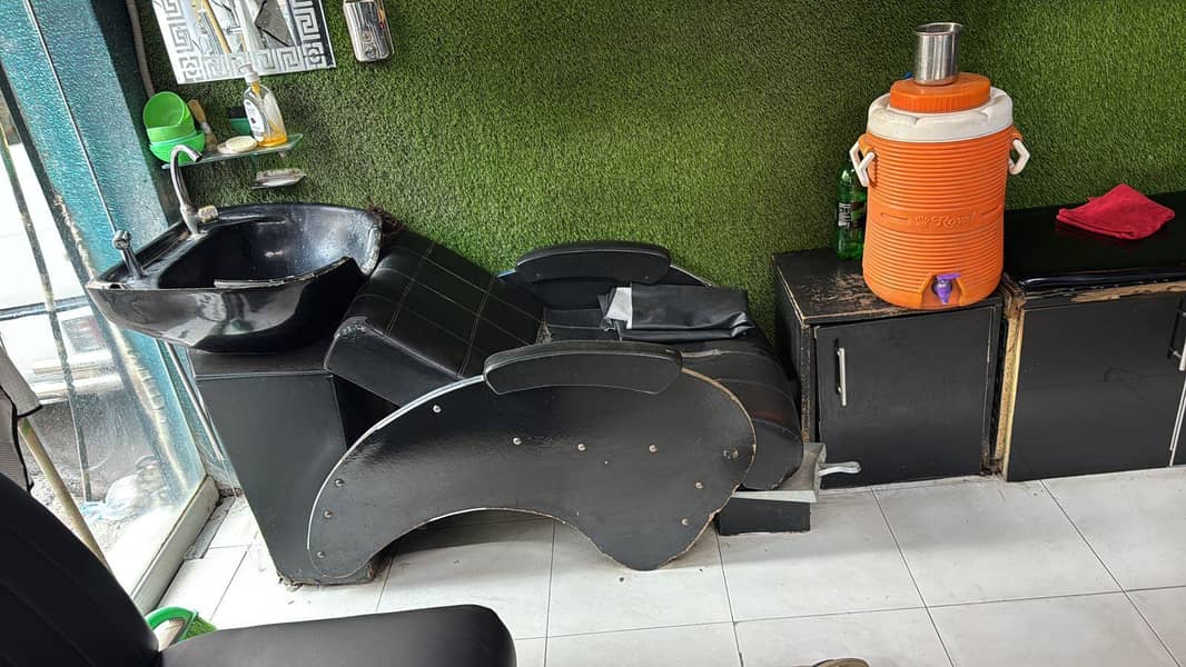shampoo unit 1