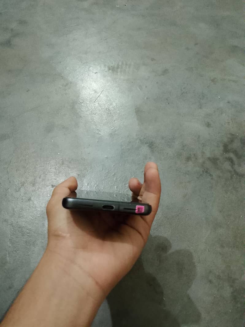 Google Pixel 8 2