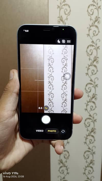 Apple iPhone 12