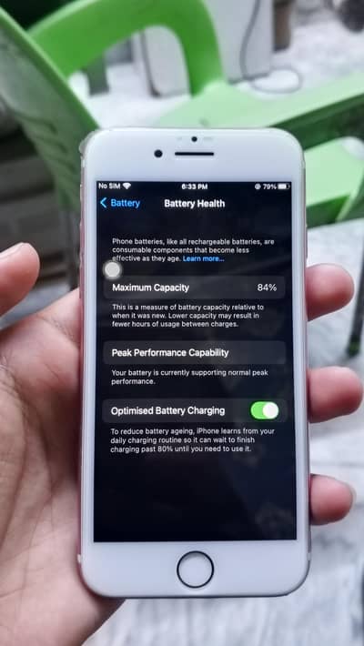 Apple iPhone 7 Plus on open