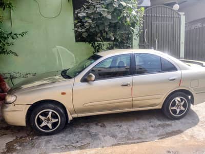 Nissan Sunny 2005