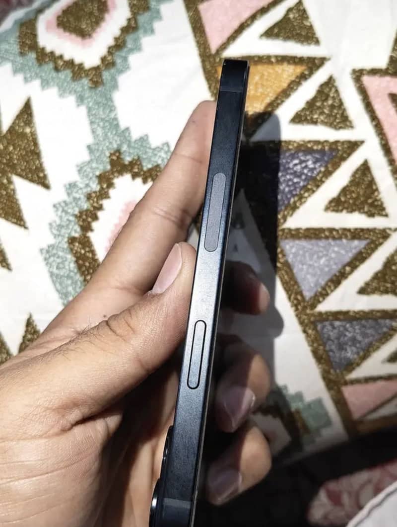 Apple iPhone 14 1