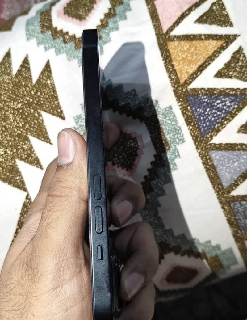 Apple iPhone 14 2