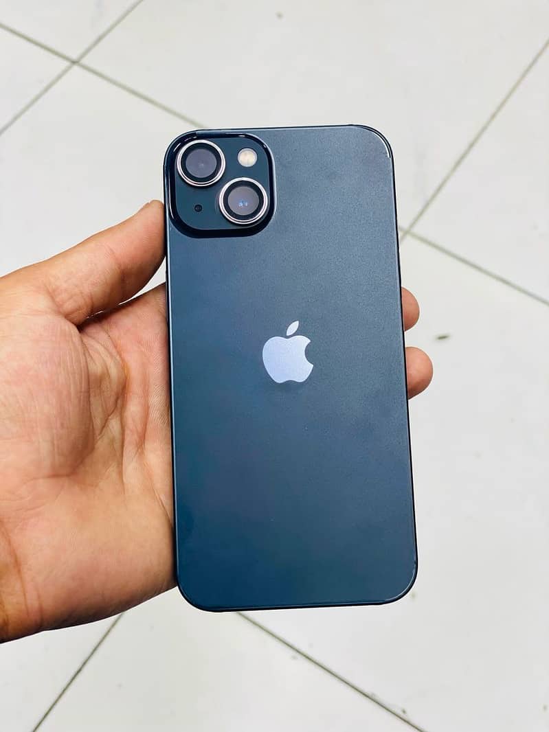 Apple iPhone 13 1