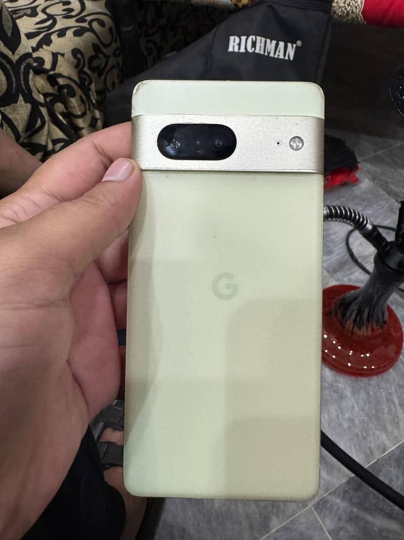 Google Pixel 7 3