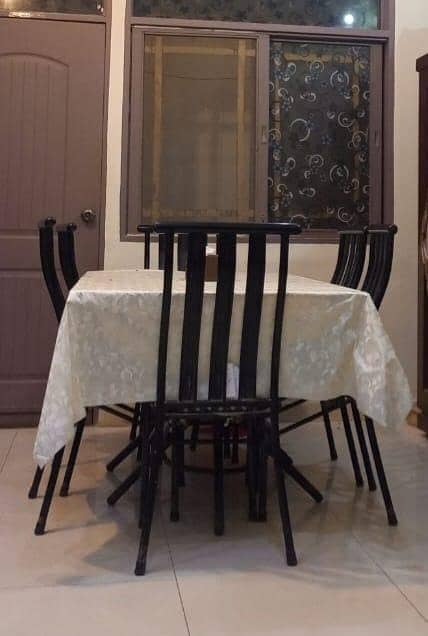6 seater dining table 0