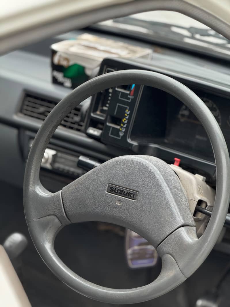 Suzuki Mehran VX 11