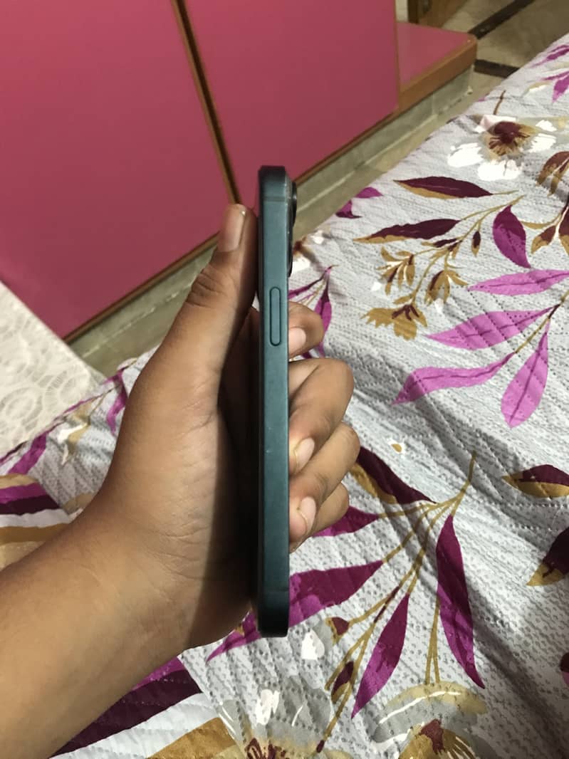 Apple iPhone 14 2