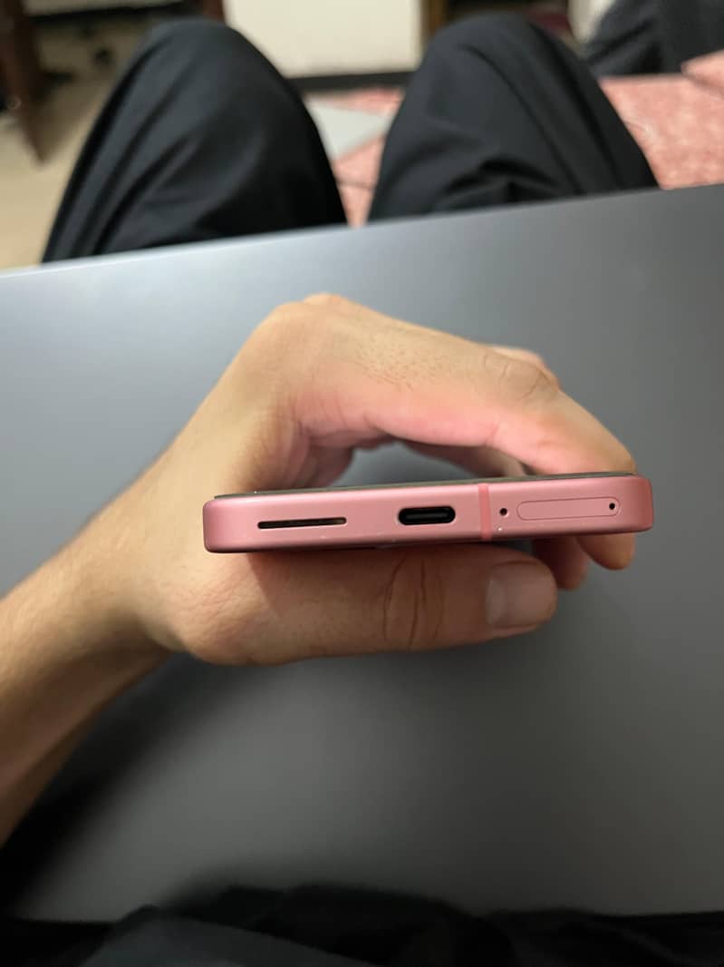 Google pixel 9 5
