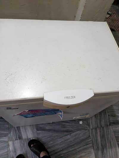 Deep freezer and wall box for sale