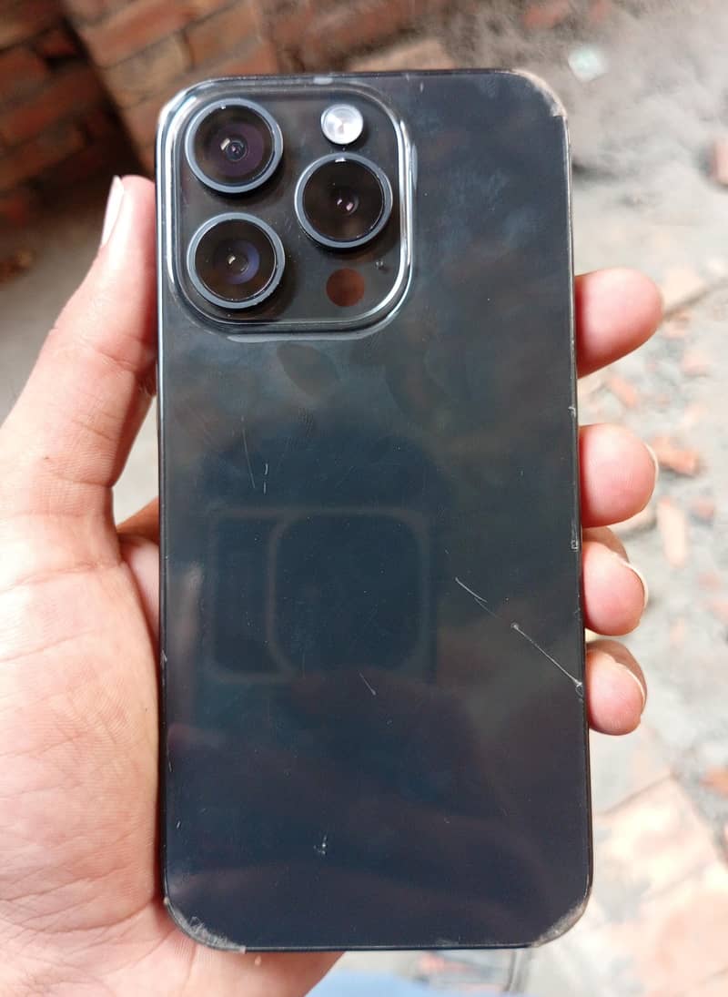 Iphone 15 pro 3