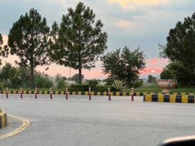 1 Kanal Elevated Location plot with majestic views