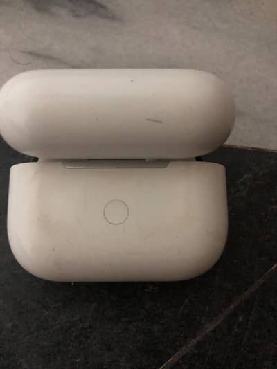 TWS Wireless Bluetooth Earbuds – Used (White)