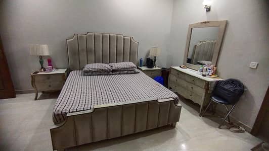 DHA HOUSE USED BED SET SALE