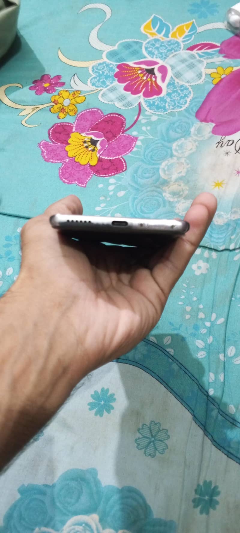 Tecno CAMON 40 Pro 1