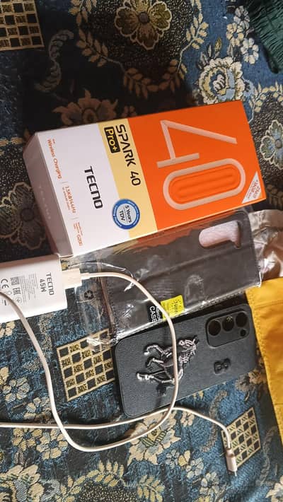 Tecno spark 40 pro plus full box 16/256 storage with warranty 9 month