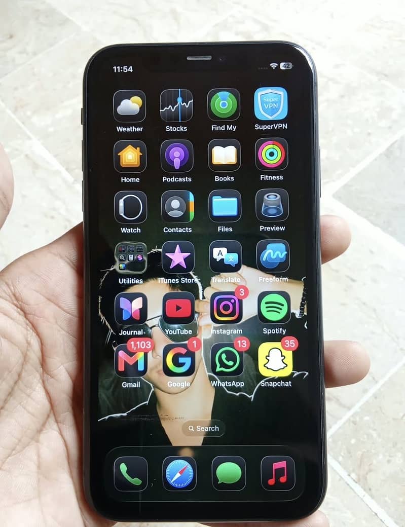 Apple iPhone 11 3