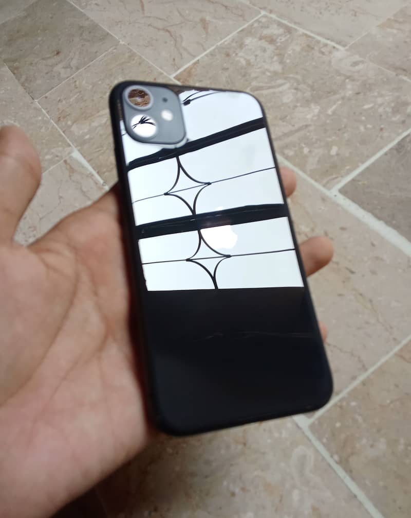 Apple iPhone 11 7