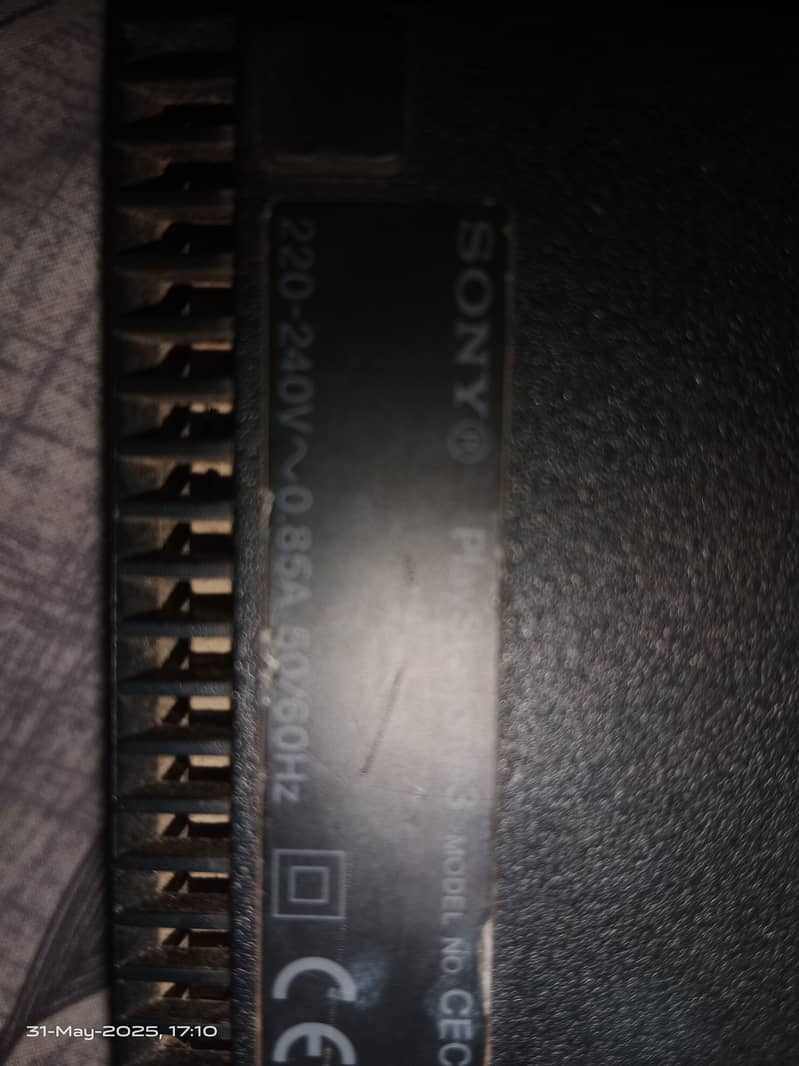 PS3 super slim 1
