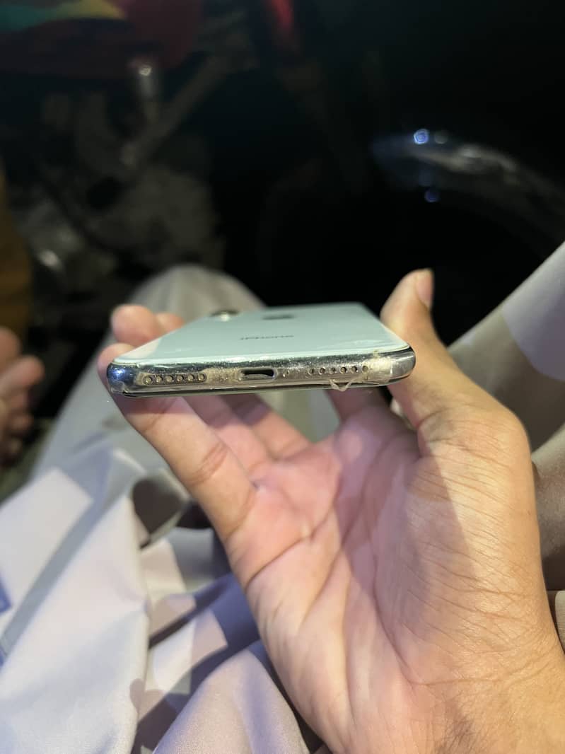 Apple iPhone X 2