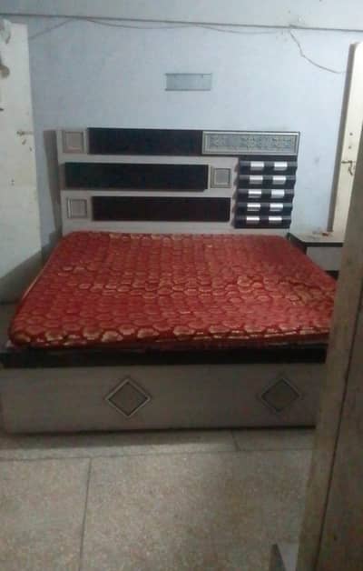For Sale: Complete Bedroom Set - 5 Piece