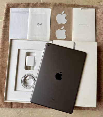 iPad 9th Gen Complete Box