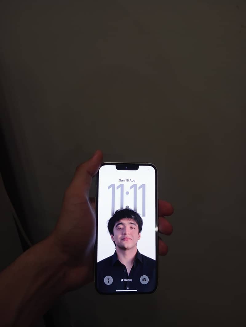 Apple iPhone 13 1