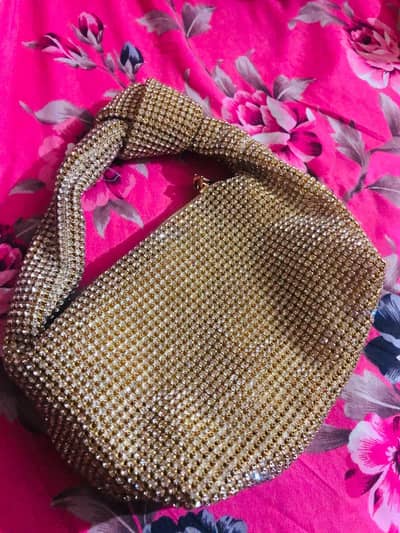 Only one time use kiya he sirf two hours ke liye excellent condition h