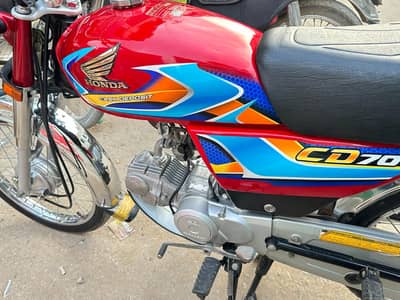 Honda CD 70 2025