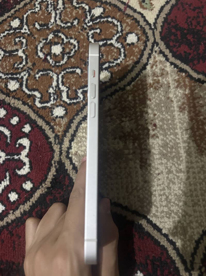 Apple iPhone 14 plus 4