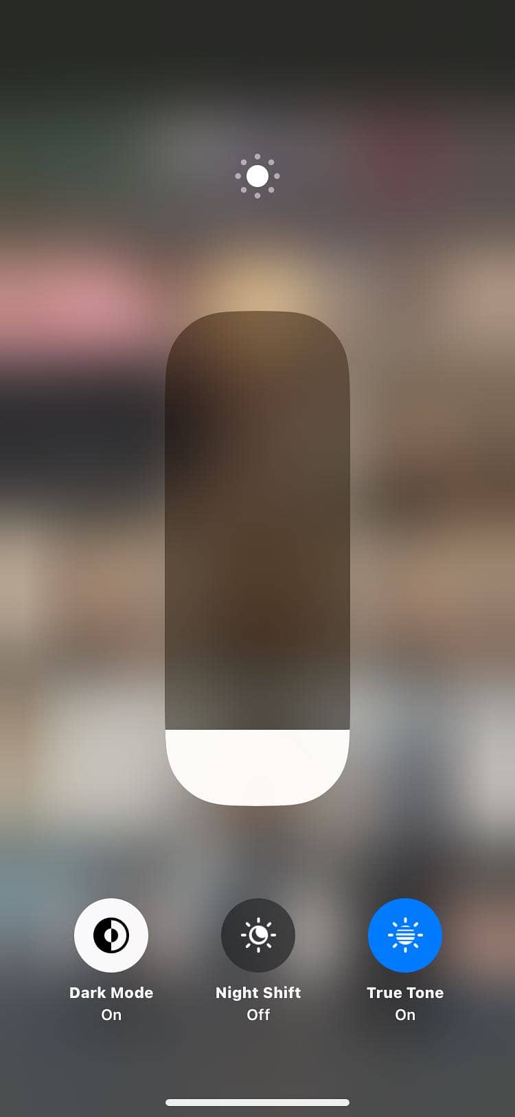 iPhone Xr 4
