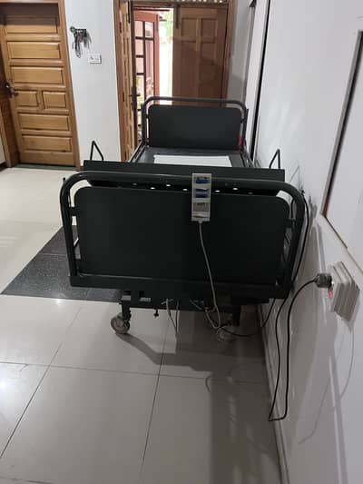 Patient hospital bed
