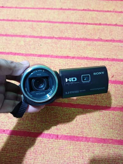 Sony Hdr PJ675 Projector Handy came