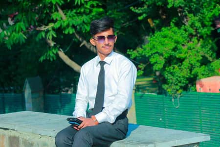 Umer Clerk In Lahore High Court 