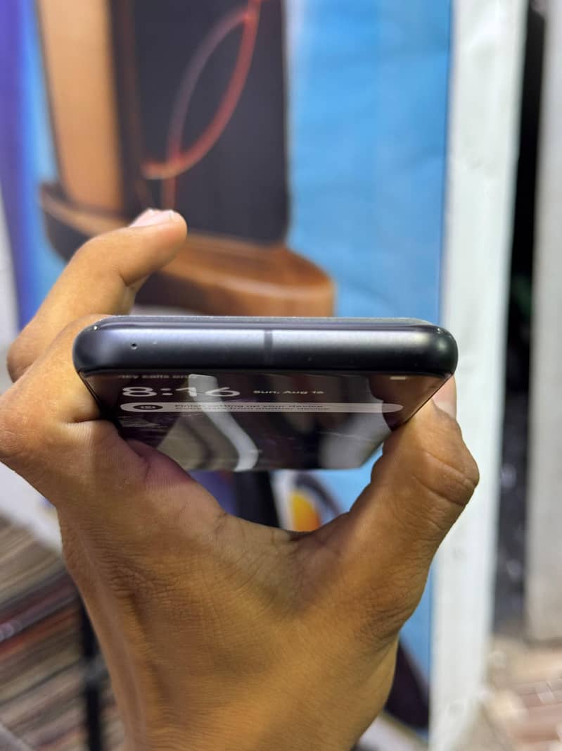 Google Pixel 8 5