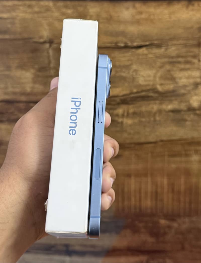Apple iPhone 14 1