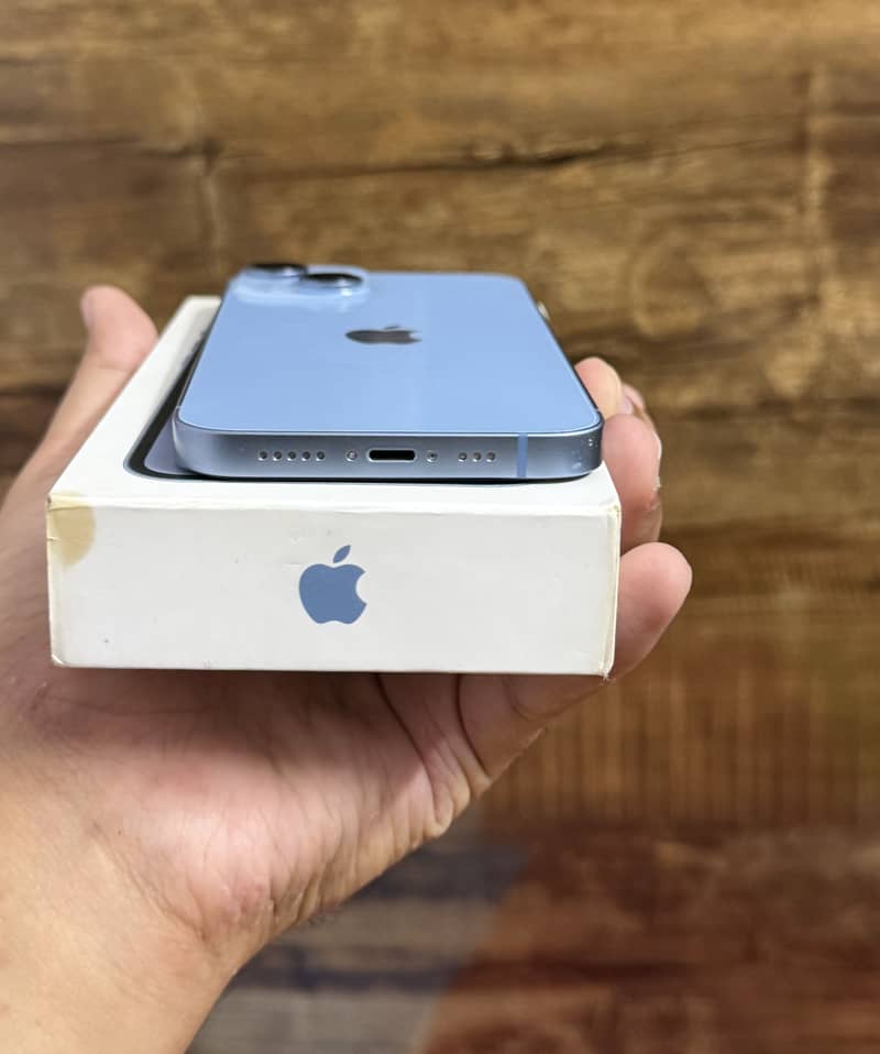 Apple iPhone 14 2