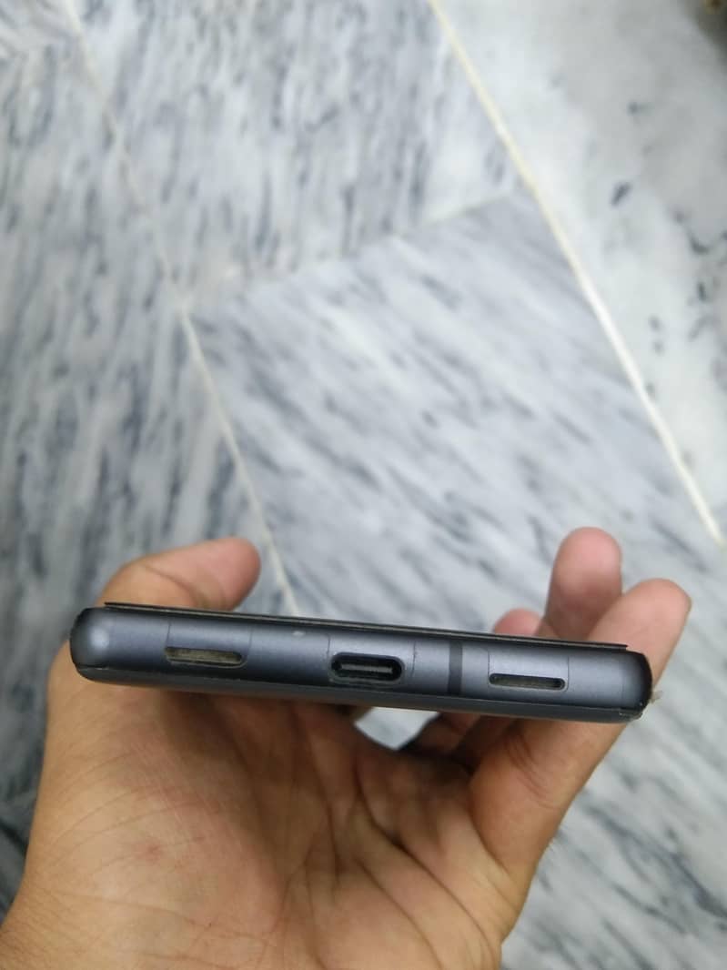 Google Pixel 7a 5