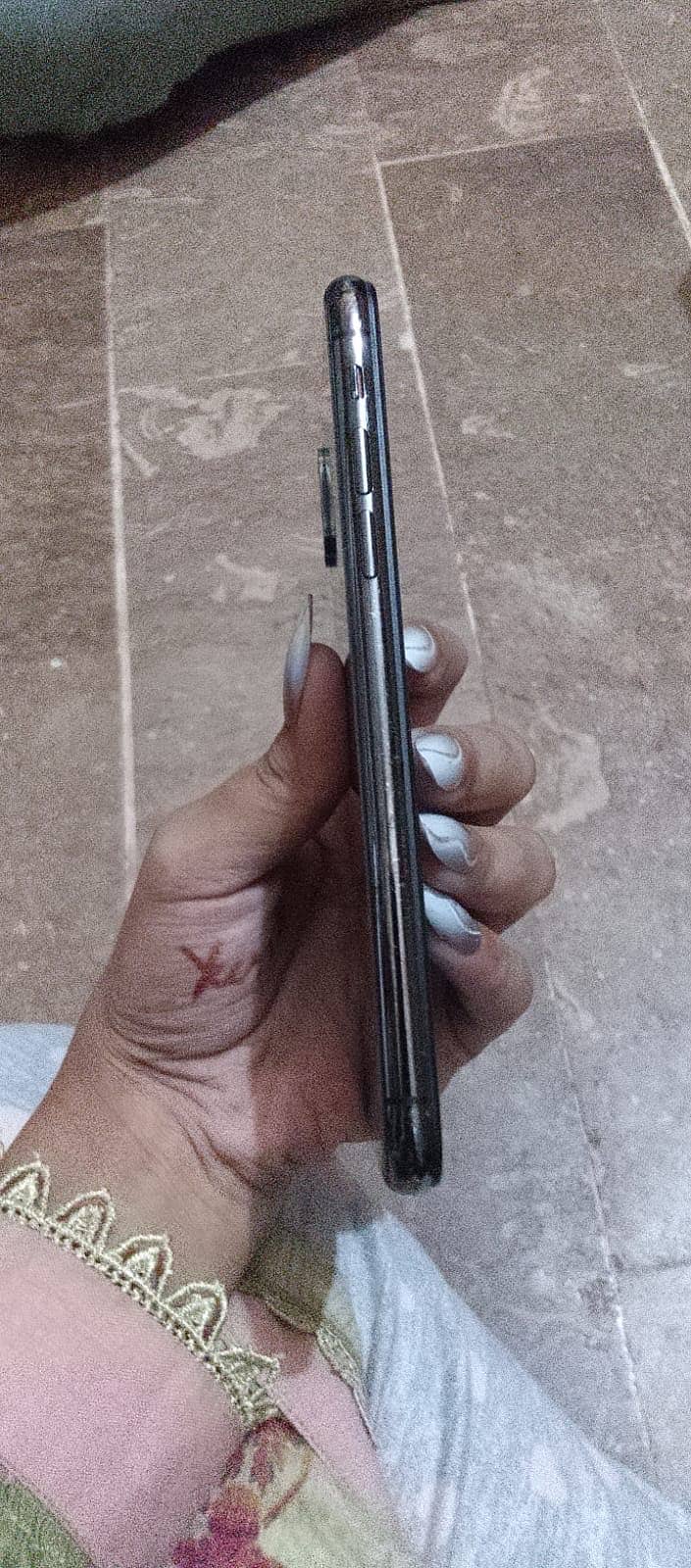 Apple iPhone X 5