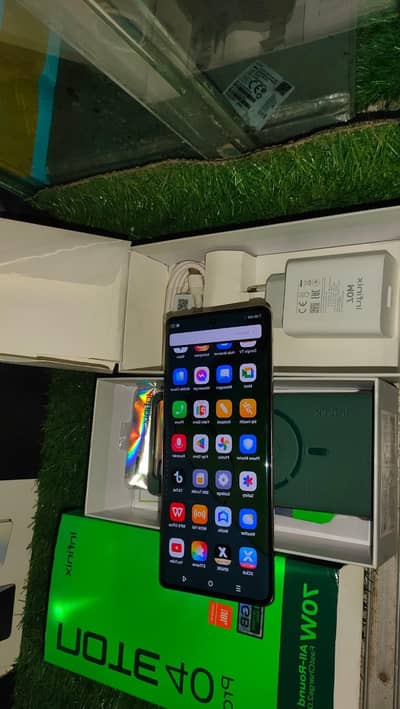 Infinix Note 40 Pro 12 GB ram 256 GB storage 03257452808/
